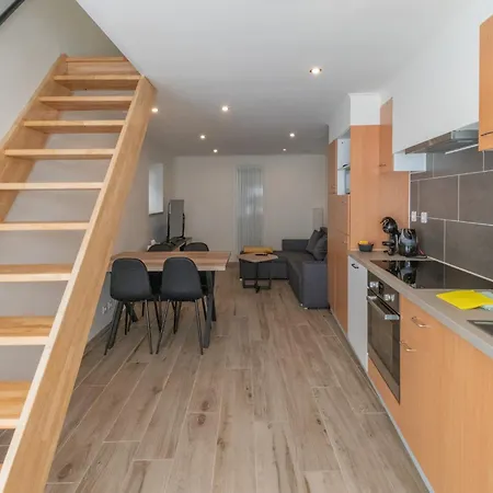 Dom wakacyjny In Near Center *